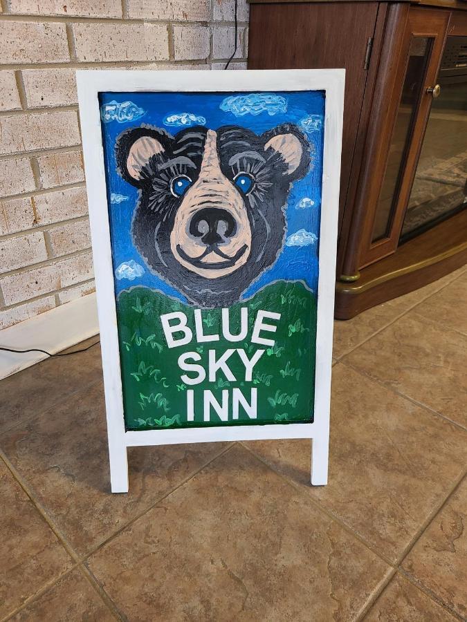 Blue Sky Inn- Complimentary Happy Hour Th-Sun, Veteran Owned, Full Breakfast, Best Green Space, 1 Mile From Blue Ridge, Fire Pit المظهر الخارجي الصورة