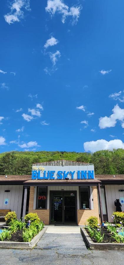 Blue Sky Inn- Complimentary Happy Hour Th-Sun, Veteran Owned, Full Breakfast, Best Green Space, 1 Mile From Blue Ridge, Fire Pit المظهر الخارجي الصورة
