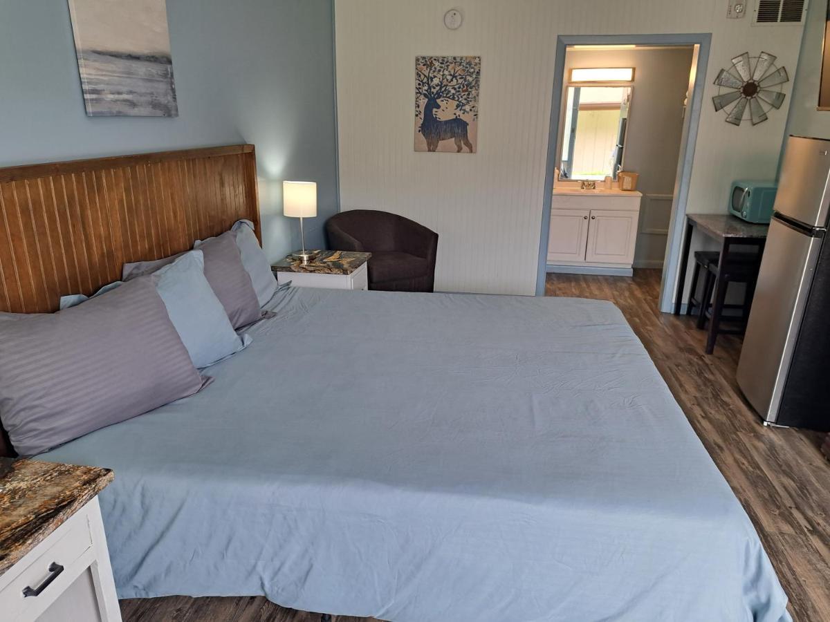 Blue Sky Inn- Complimentary Happy Hour Th-Sun, Veteran Owned, Full Breakfast, Best Green Space, 1 Mile From Blue Ridge, Fire Pit المظهر الخارجي الصورة