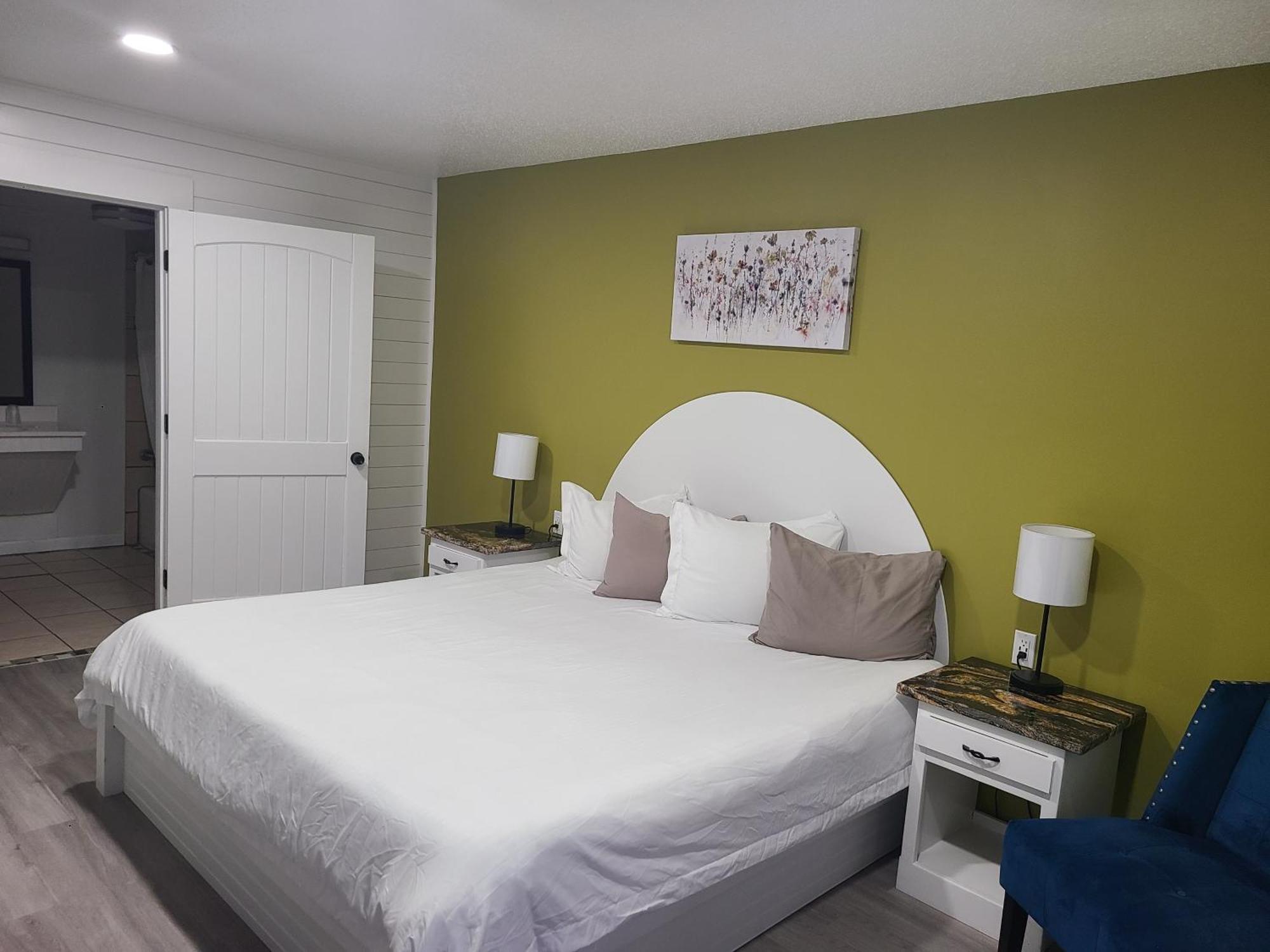 Blue Sky Inn- Complimentary Happy Hour Th-Sun, Veteran Owned, Full Breakfast, Best Green Space, 1 Mile From Blue Ridge, Fire Pit المظهر الخارجي الصورة