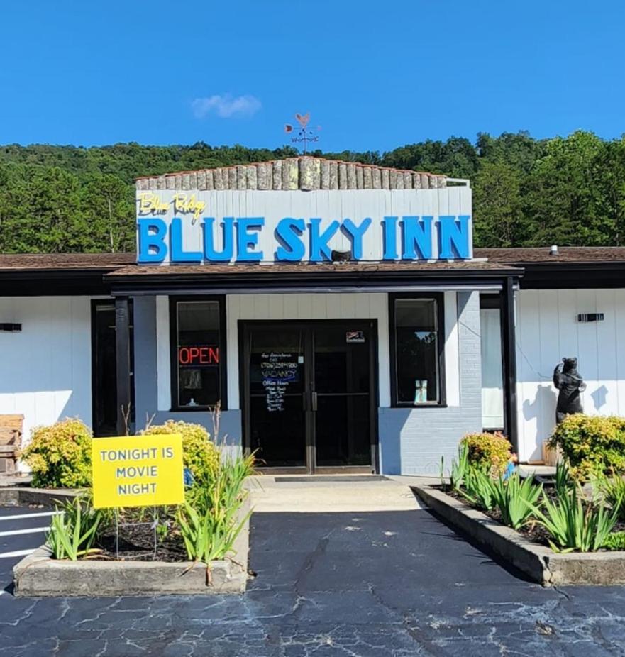 Blue Sky Inn- Complimentary Happy Hour Th-Sun, Veteran Owned, Full Breakfast, Best Green Space, 1 Mile From Blue Ridge, Fire Pit المظهر الخارجي الصورة