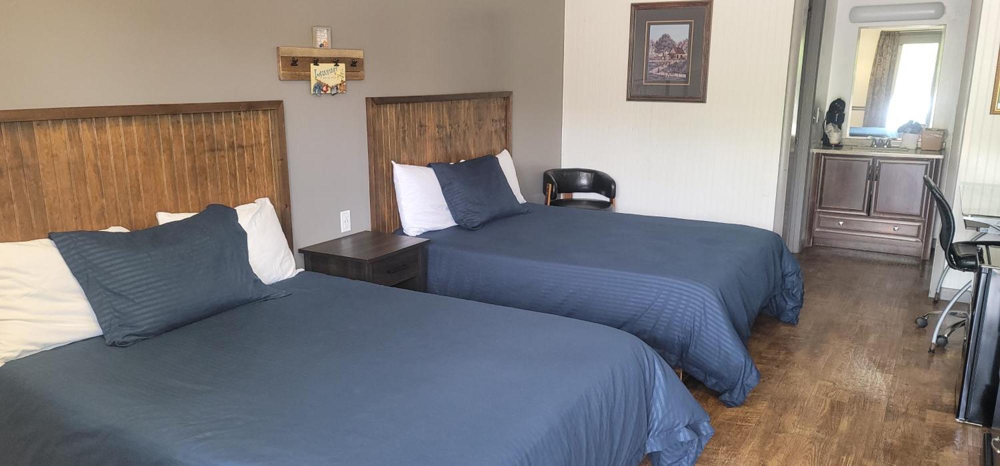 Blue Sky Inn- Complimentary Happy Hour Th-Sun, Veteran Owned, Full Breakfast, Best Green Space, 1 Mile From Blue Ridge, Fire Pit المظهر الخارجي الصورة