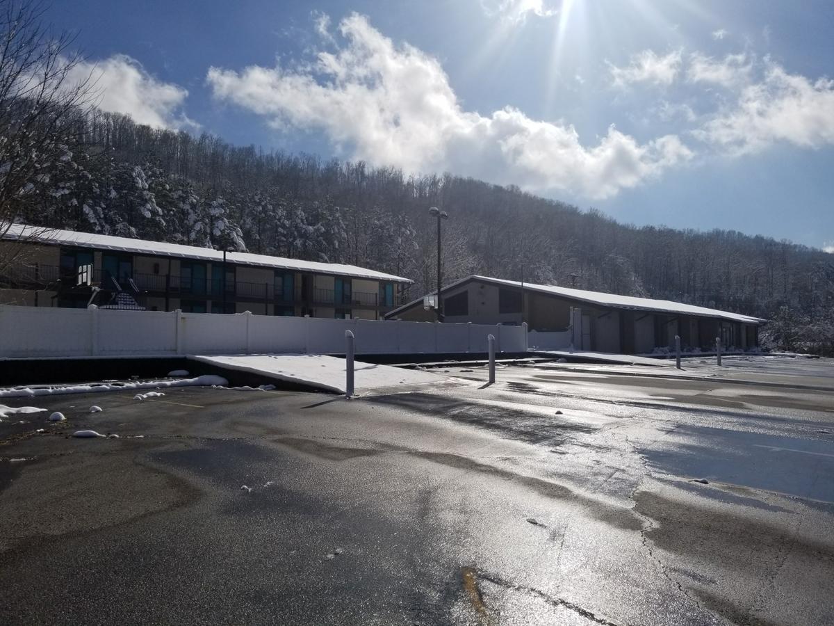 Blue Sky Inn- Complimentary Happy Hour Th-Sun, Veteran Owned, Full Breakfast, Best Green Space, 1 Mile From Blue Ridge, Fire Pit المظهر الخارجي الصورة